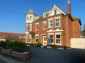 Tower House, Seaside Village of Mundesley, 100yrds from sandy beach